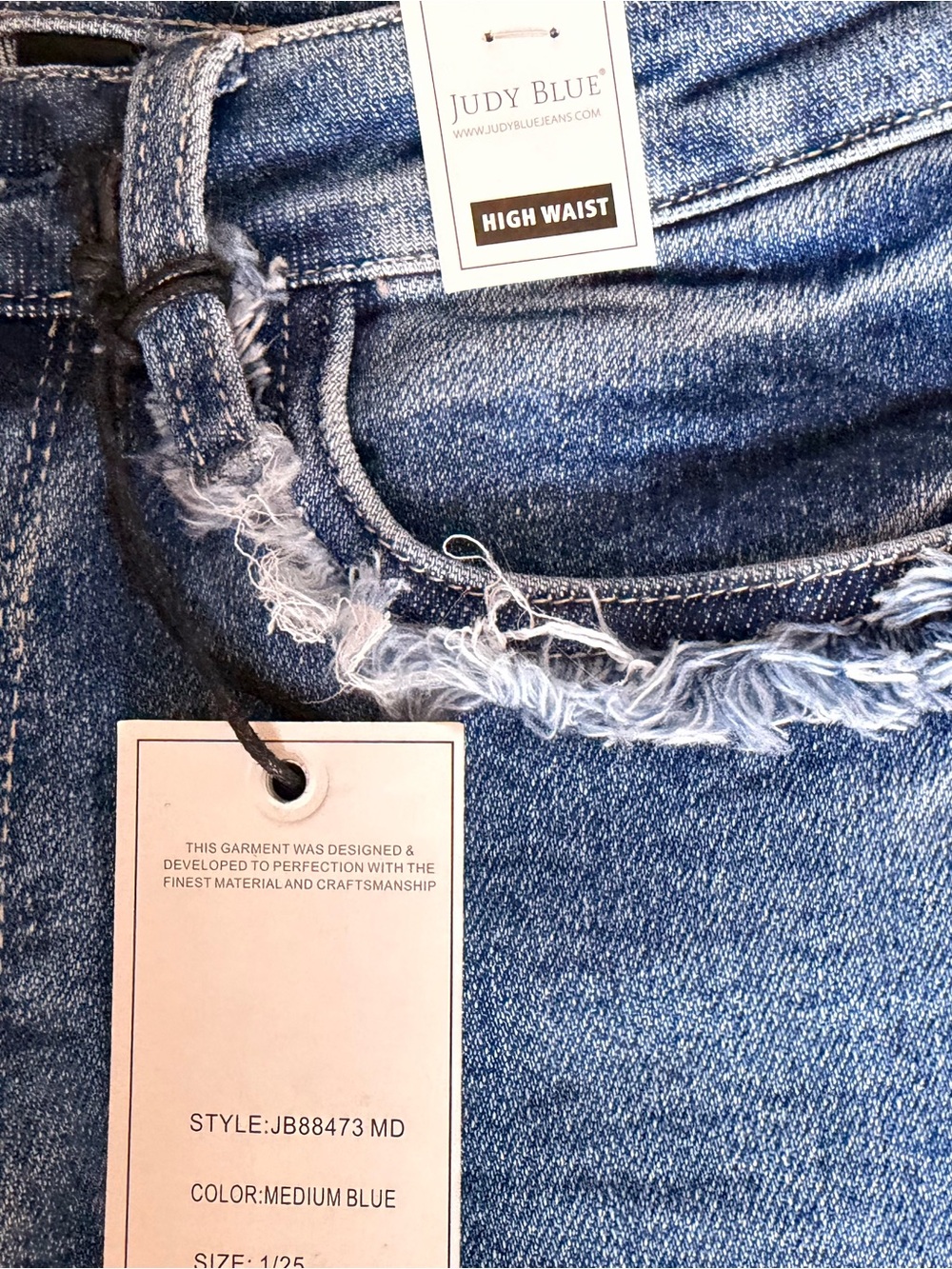 Judy Blue Size 1/25 High Rise Slim Fit Distressed Raw Hem Jeans NWT - Picture 5 of 15